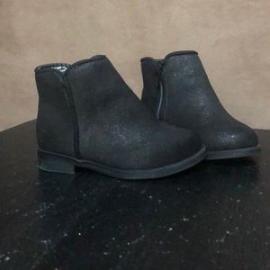 NEVER WORN Cat & Jack black sparkle boots